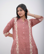 Elegant Onion-Base Linen Top