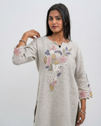 Beige linen-textured Top