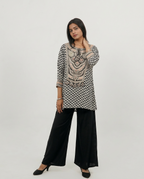 Black & White Geometric Cord-set